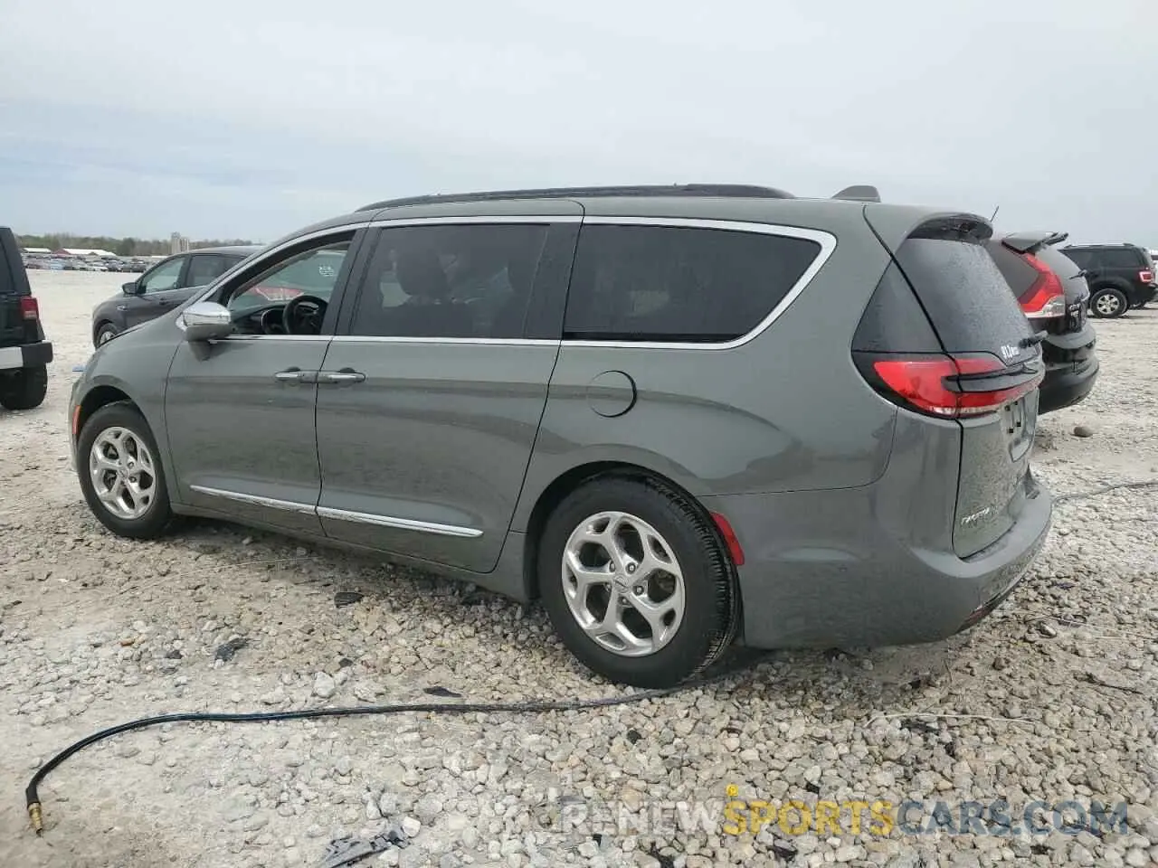 2 Photograph of a damaged car 2C4RC1GG9NR104524 CHRYSLER PACIFICA 2022