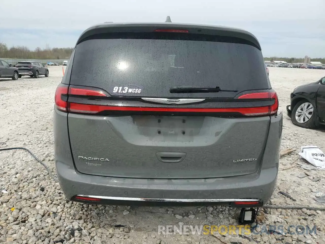 6 Photograph of a damaged car 2C4RC1GG9NR104524 CHRYSLER PACIFICA 2022