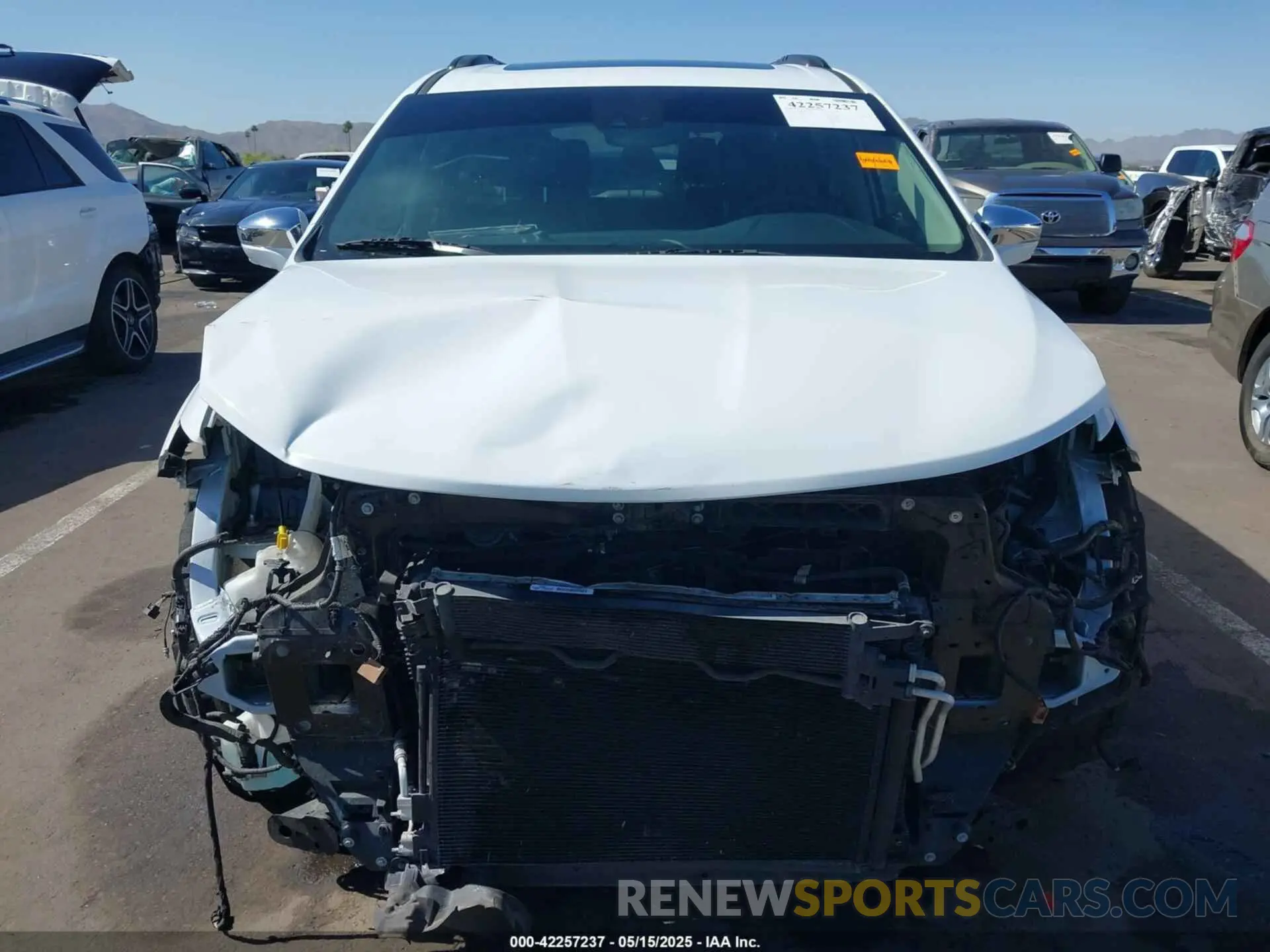 13 Photograph of a damaged car 2C4RC1GG9NR193284 CHRYSLER PACIFICA 2022