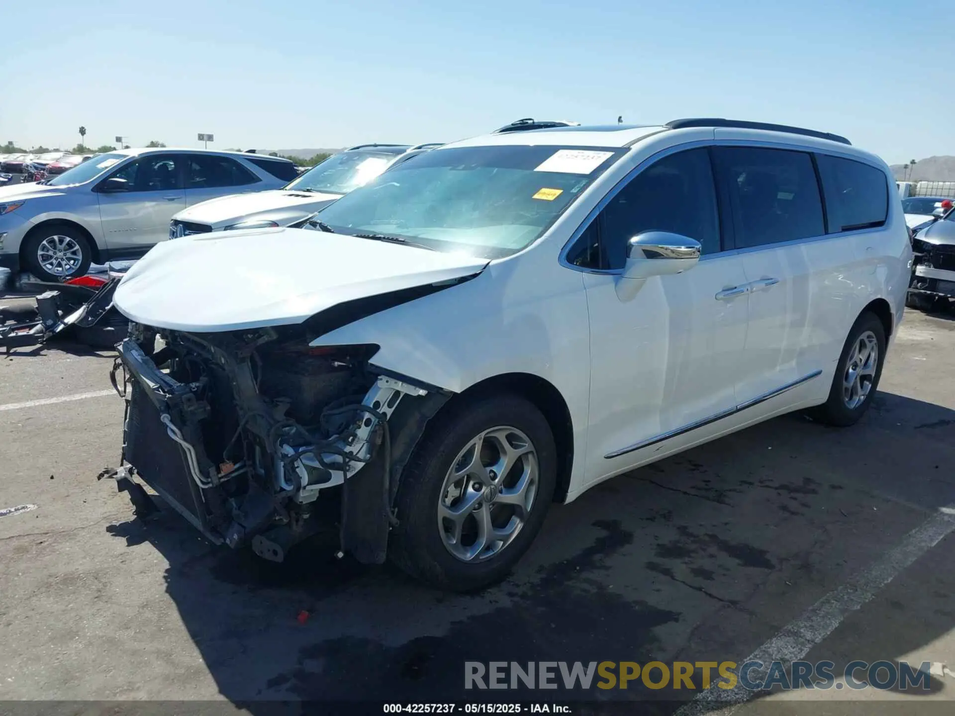 2 Photograph of a damaged car 2C4RC1GG9NR193284 CHRYSLER PACIFICA 2022