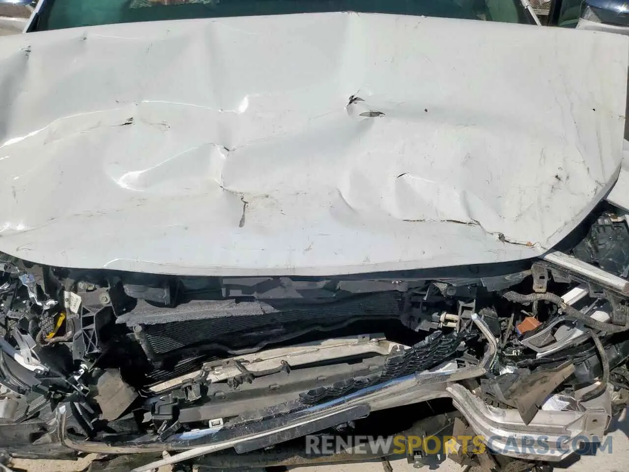 12 Photograph of a damaged car 2C4RC1GGXNR170127 CHRYSLER PACIFICA 2022