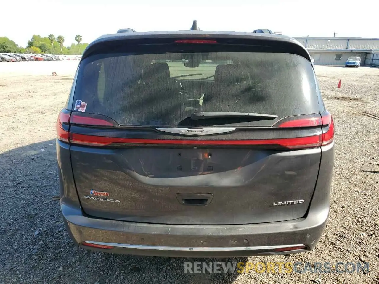 6 Photograph of a damaged car 2C4RC1GGXNR215860 CHRYSLER PACIFICA 2022