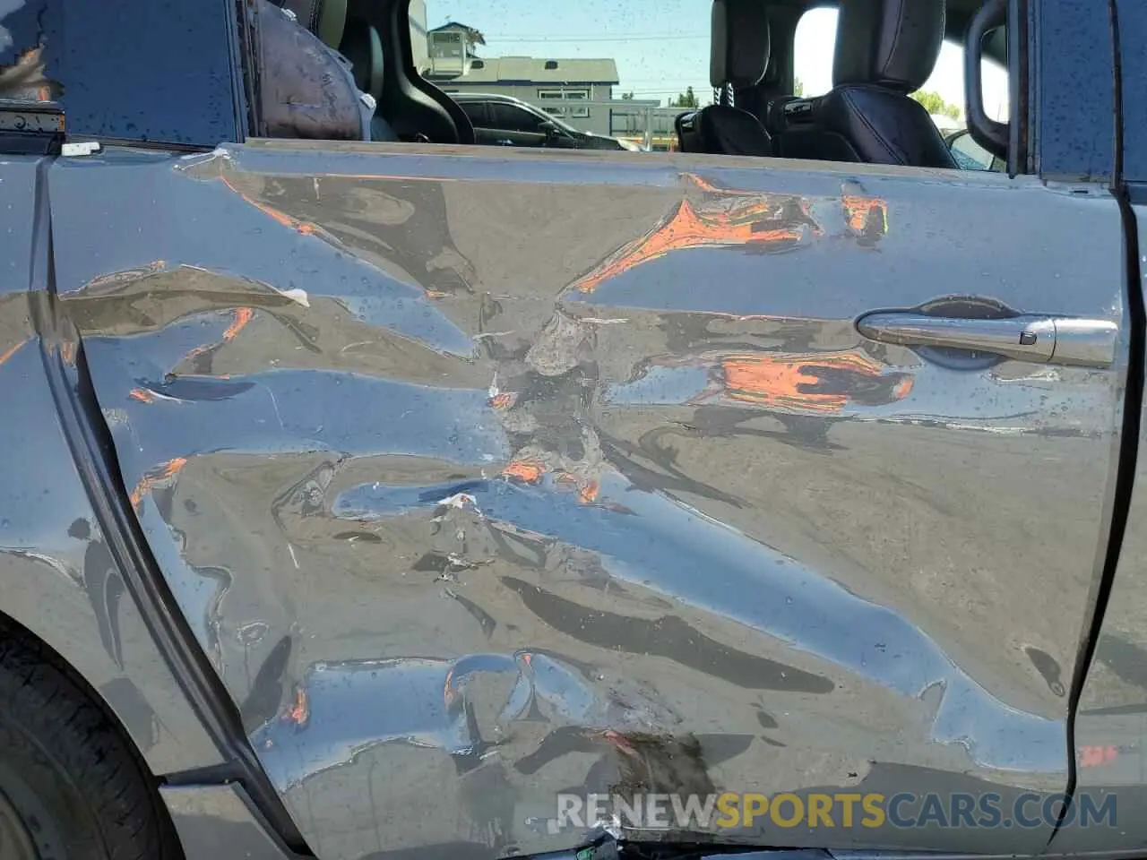 10 Photograph of a damaged car 2C4RC1L71NR134672 CHRYSLER PACIFICA 2022