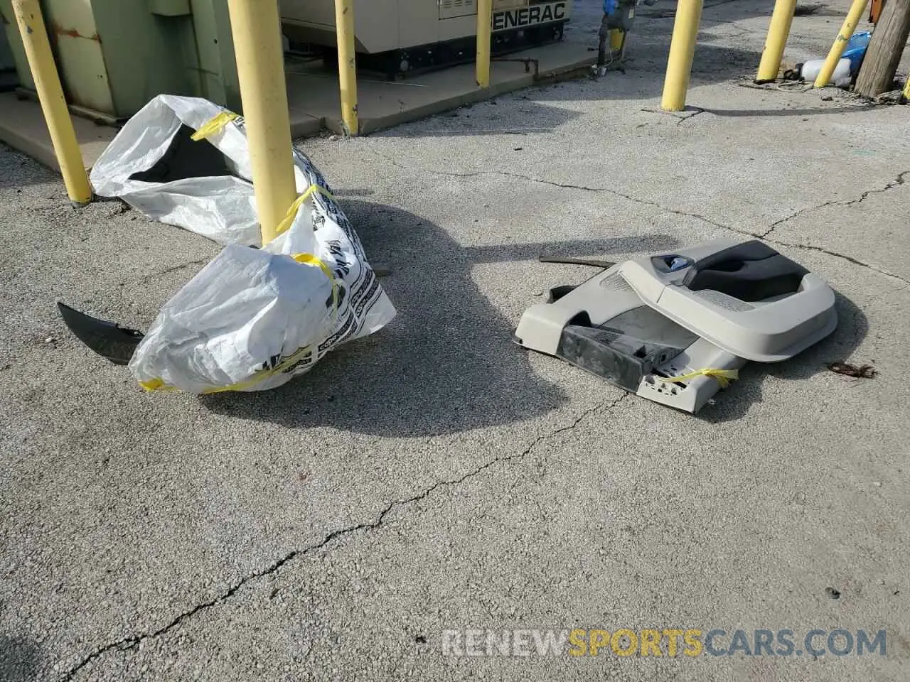 13 Photograph of a damaged car 2C4RC1L74NR121074 CHRYSLER PACIFICA 2022