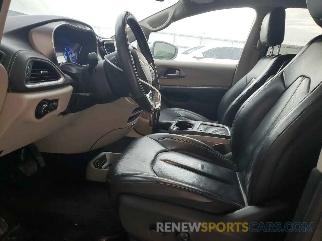 7 Photograph of a damaged car 2C4RC1L76NR121111 CHRYSLER PACIFICA 2022
