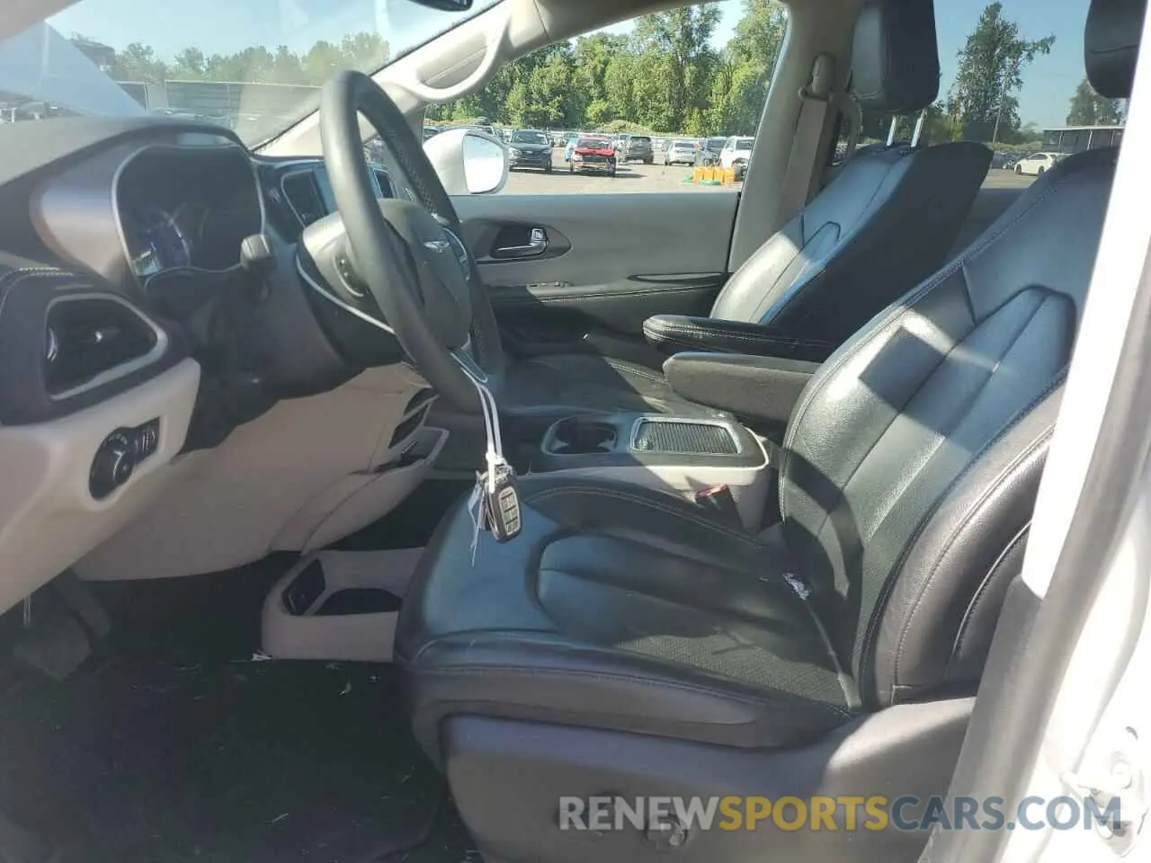 7 Photograph of a damaged car 2C4RC1L7XNR156203 CHRYSLER PACIFICA 2022