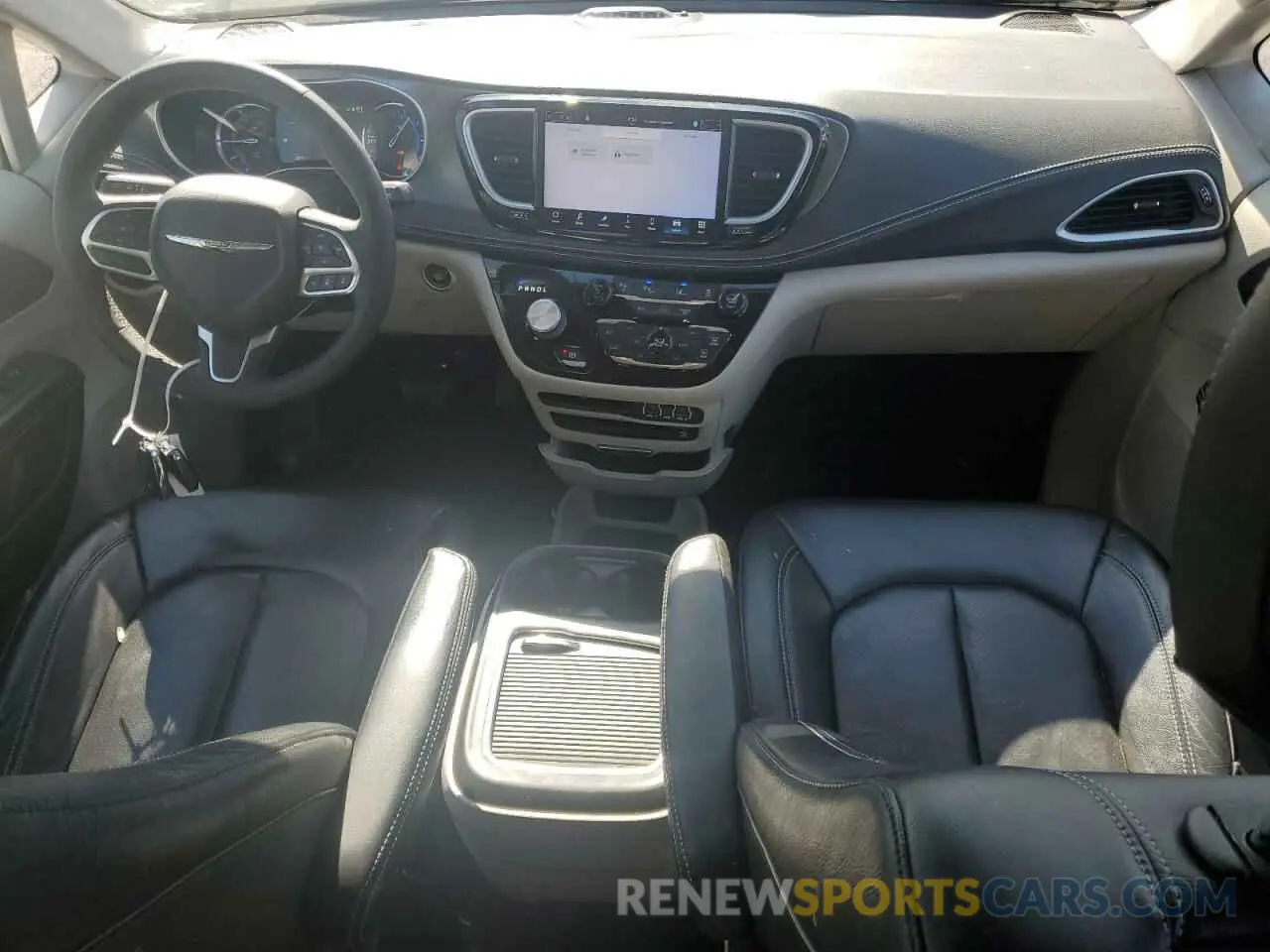 8 Photograph of a damaged car 2C4RC1L7XNR156203 CHRYSLER PACIFICA 2022