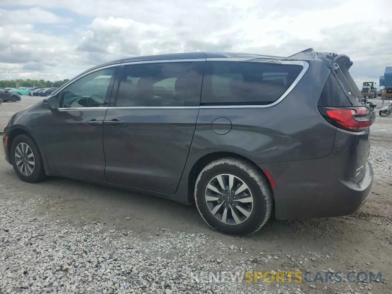 2 Photograph of a damaged car 2C4RC1L7XNR161269 CHRYSLER PACIFICA 2022