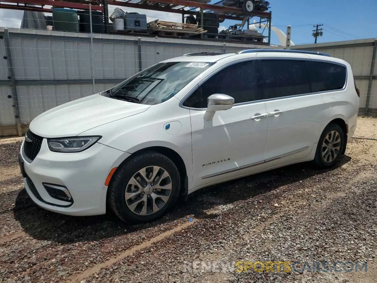 1 Photograph of a damaged car 2C4RC1N72NR224815 CHRYSLER PACIFICA 2022