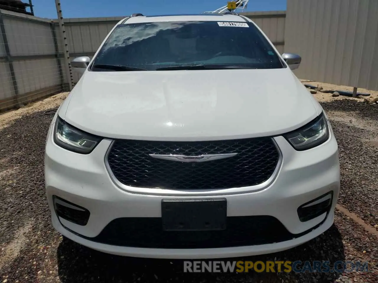 5 Photograph of a damaged car 2C4RC1N72NR224815 CHRYSLER PACIFICA 2022