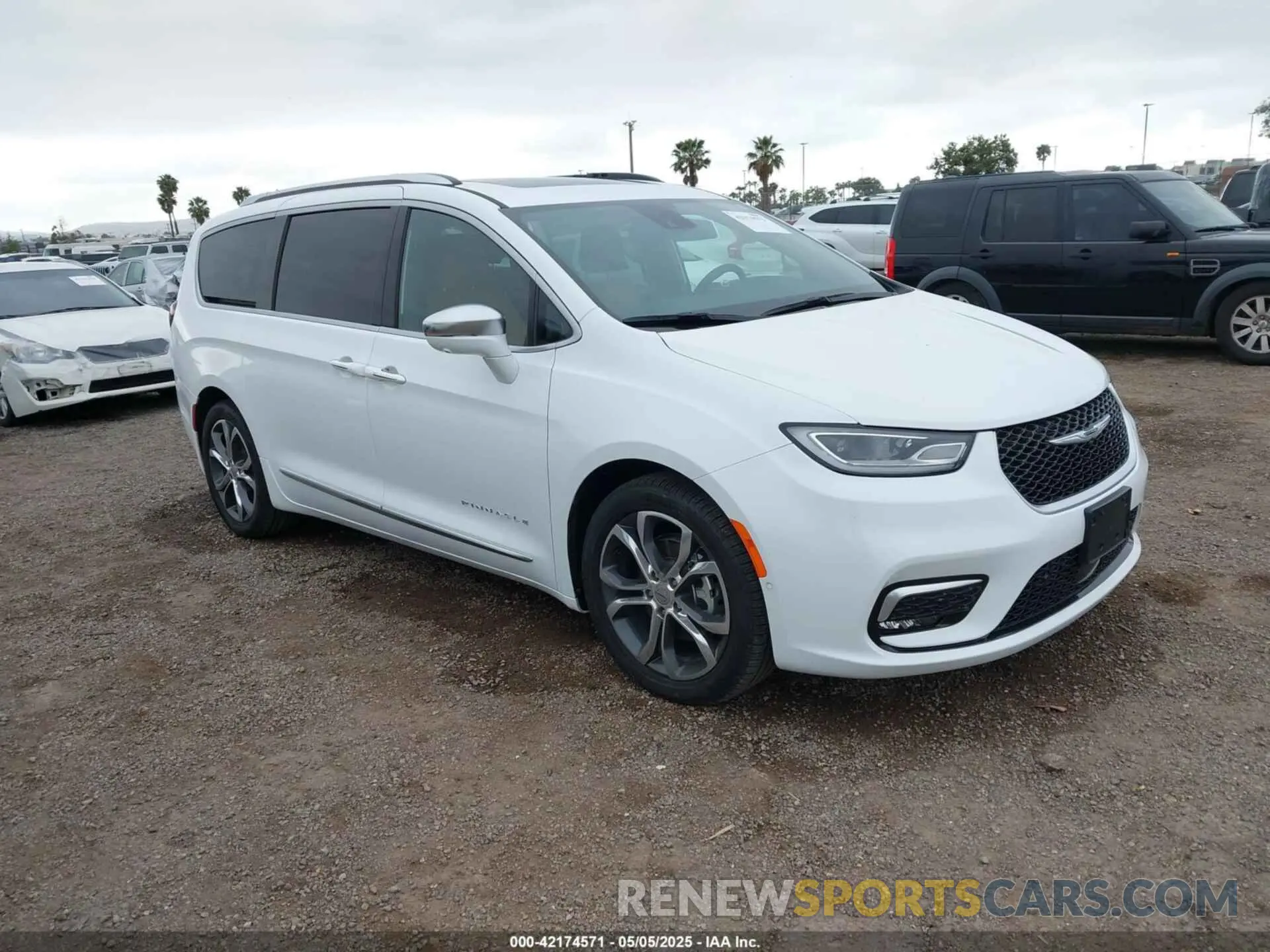 1 Photograph of a damaged car 2C4RC1PG9NR139791 CHRYSLER PACIFICA 2022