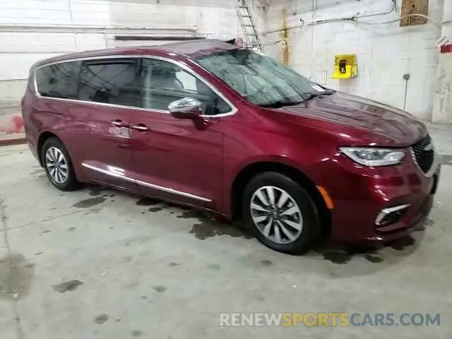11 Photograph of a damaged car 2C4RC1S70NR183573 CHRYSLER PACIFICA 2022