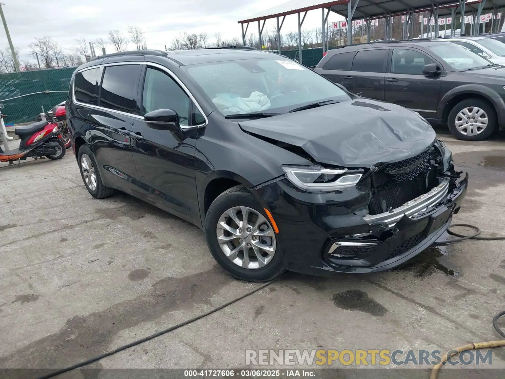 1 Photograph of a damaged car 2C4RC3BG6NR164599 CHRYSLER PACIFICA 2022