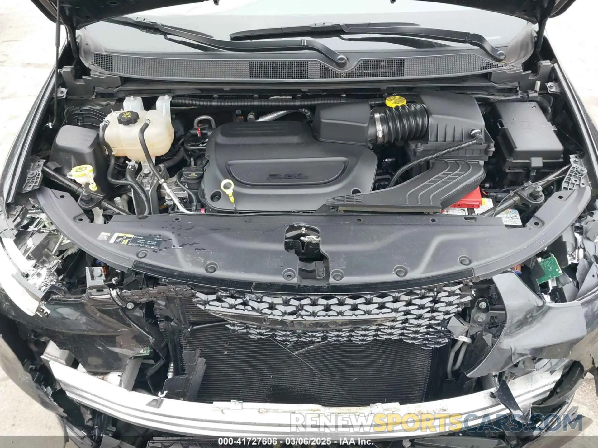 10 Photograph of a damaged car 2C4RC3BG6NR164599 CHRYSLER PACIFICA 2022