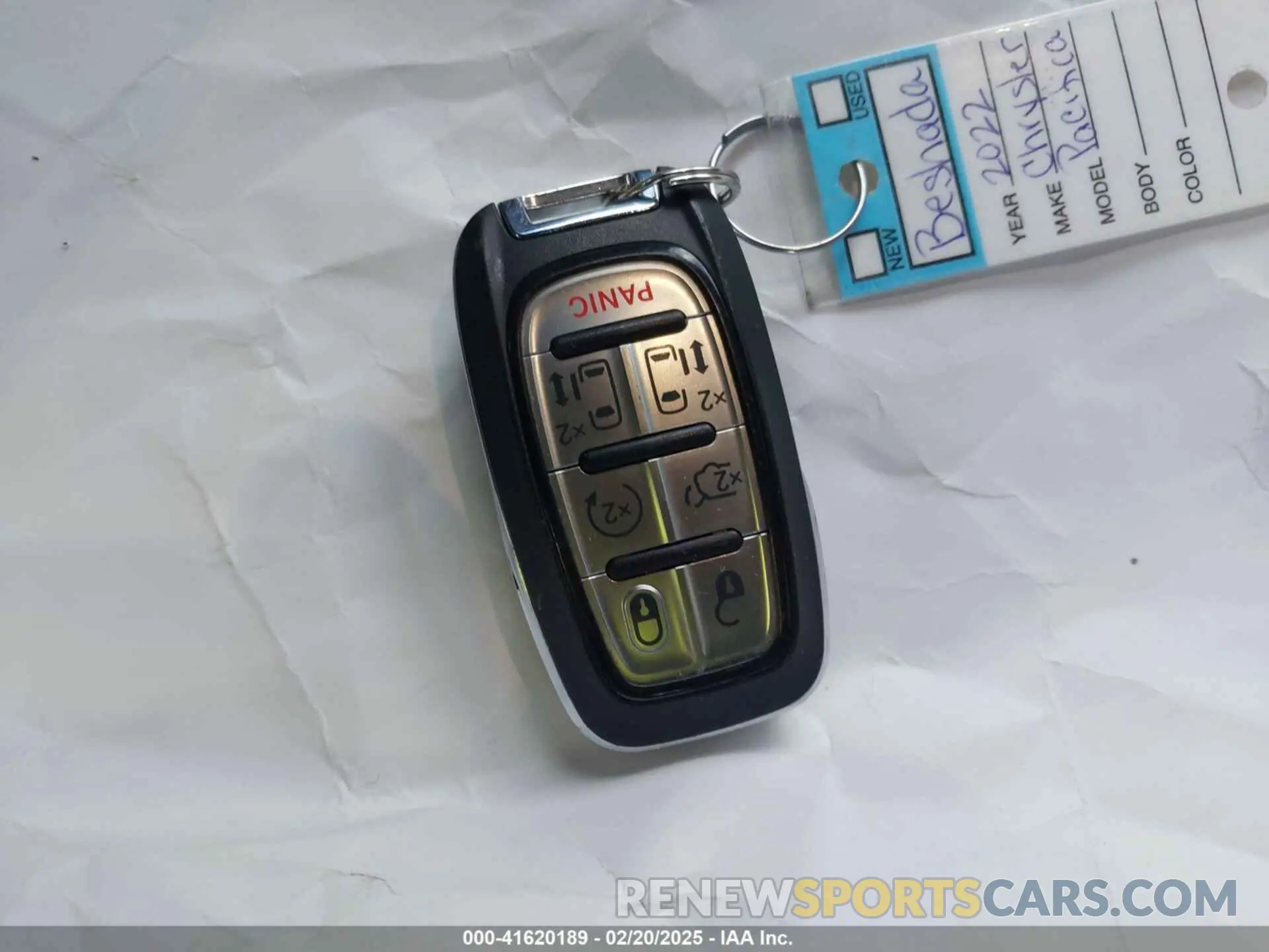 11 Photograph of a damaged car 2C4RC3BG7NR227967 CHRYSLER PACIFICA 2022
