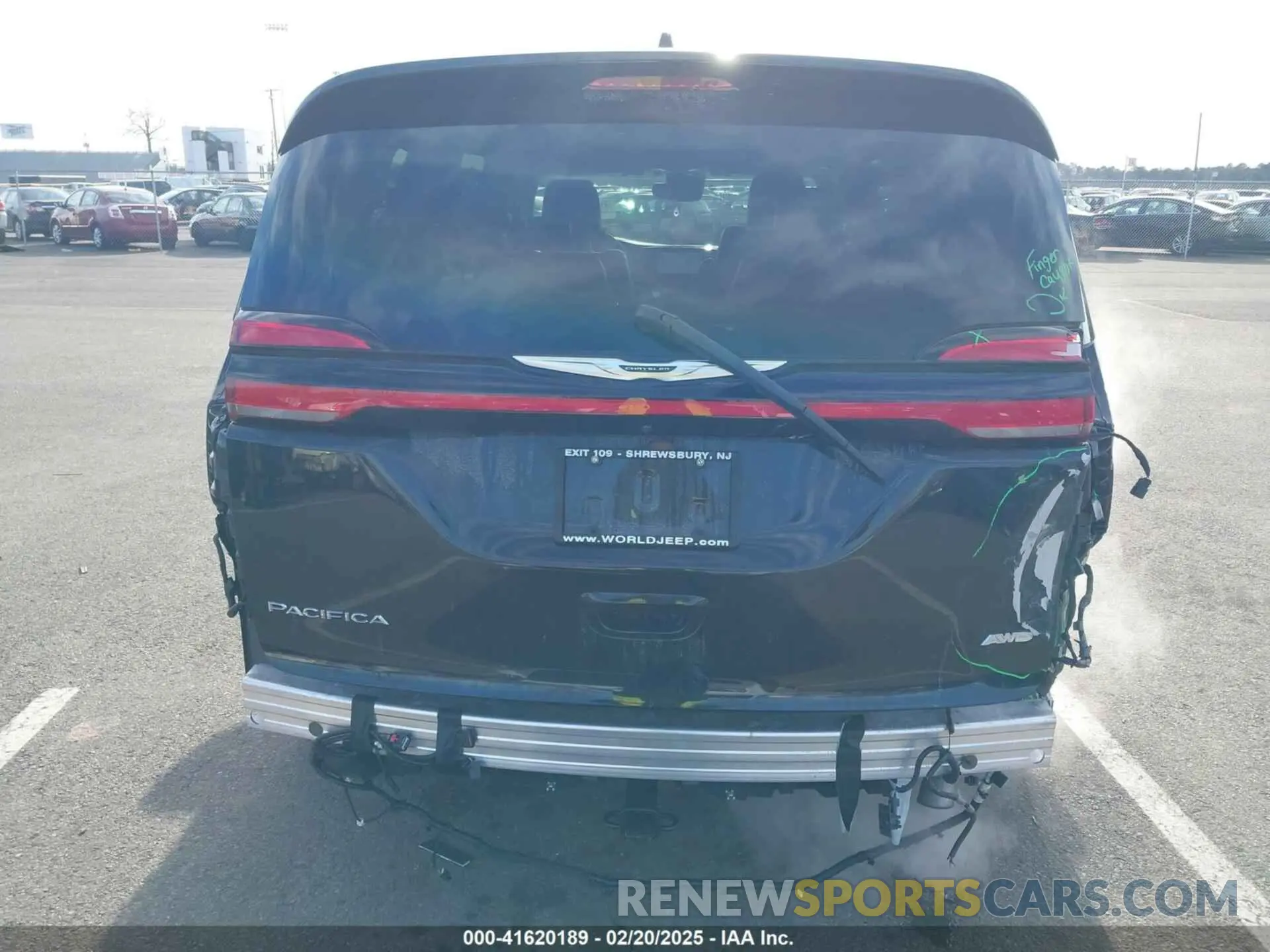 6 Photograph of a damaged car 2C4RC3BG7NR227967 CHRYSLER PACIFICA 2022
