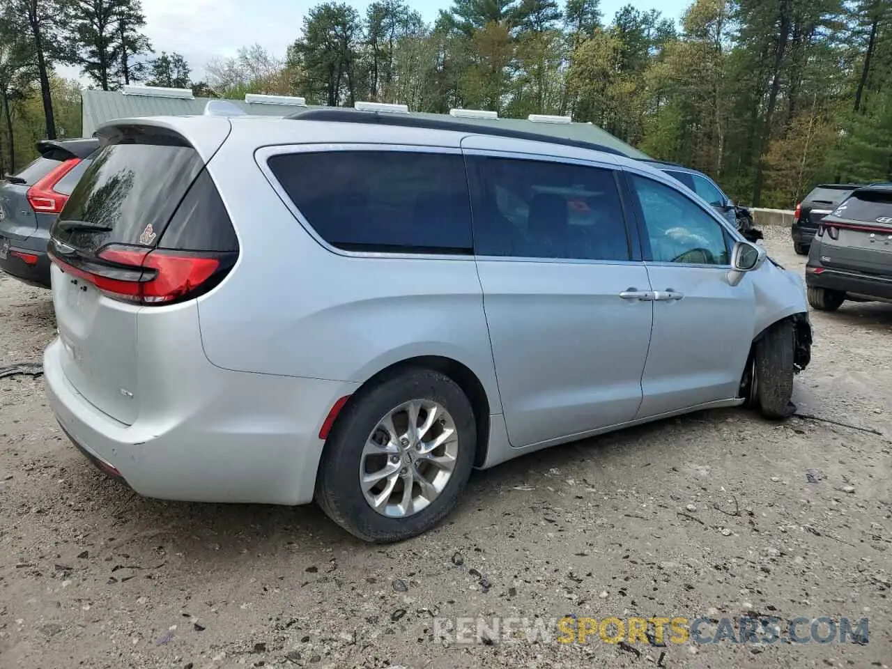 3 Photograph of a damaged car 2C4RC3BG9NR161471 CHRYSLER PACIFICA 2022