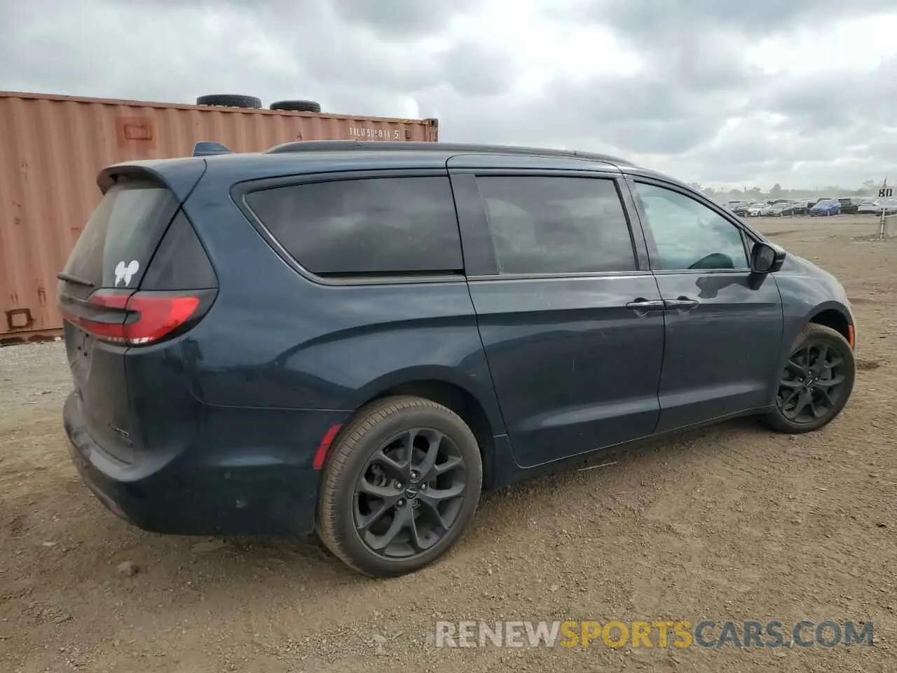3 Photograph of a damaged car 2C4RC3GG4NR102207 CHRYSLER PACIFICA 2022