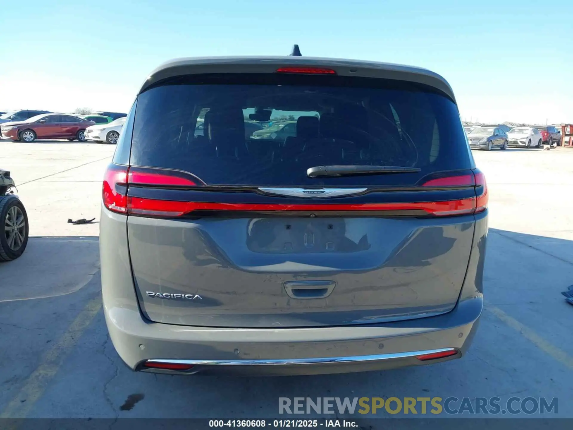 17 Photograph of a damaged car 2C4RC1BG0PR506880 CHRYSLER PACIFICA 2023