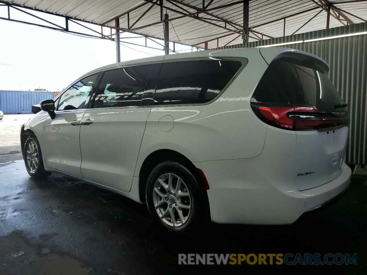 2 Photograph of a damaged car 2C4RC1BG0PR578467 CHRYSLER PACIFICA 2023