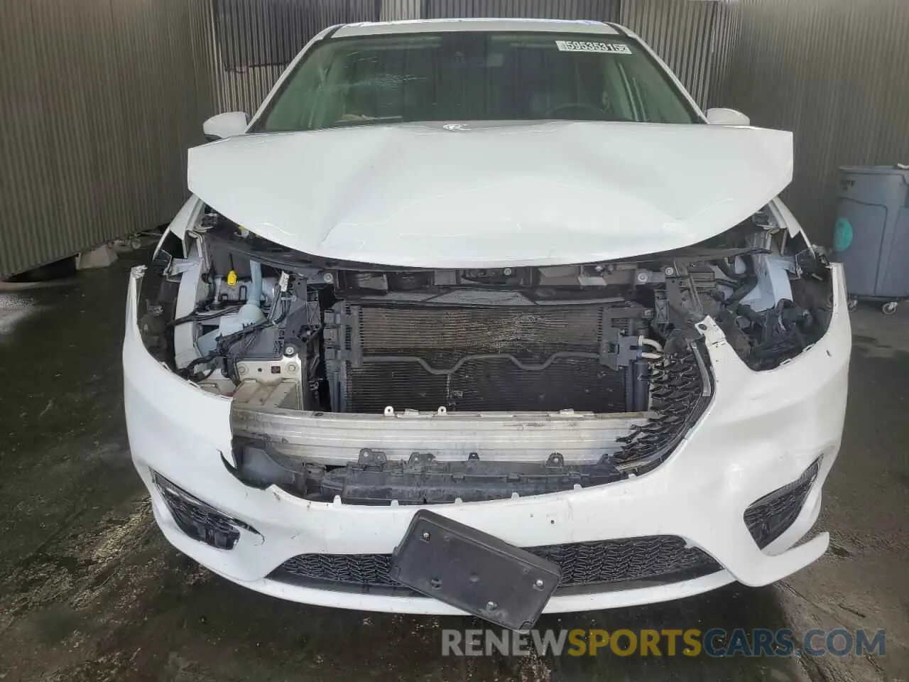 5 Photograph of a damaged car 2C4RC1BG0PR578467 CHRYSLER PACIFICA 2023