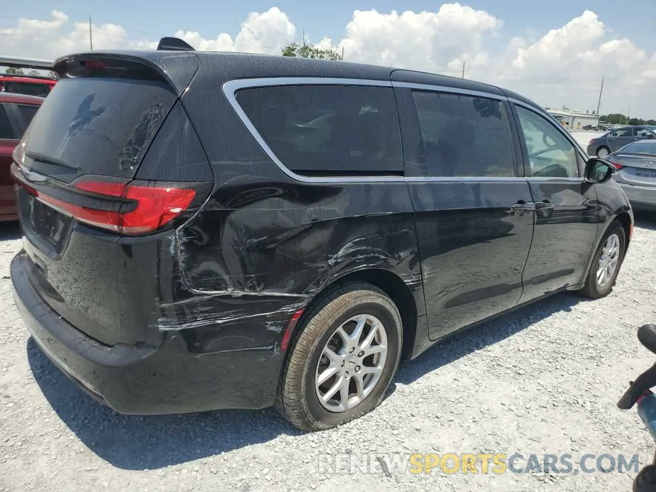 3 Photograph of a damaged car 2C4RC1BG0PR606557 CHRYSLER PACIFICA 2023