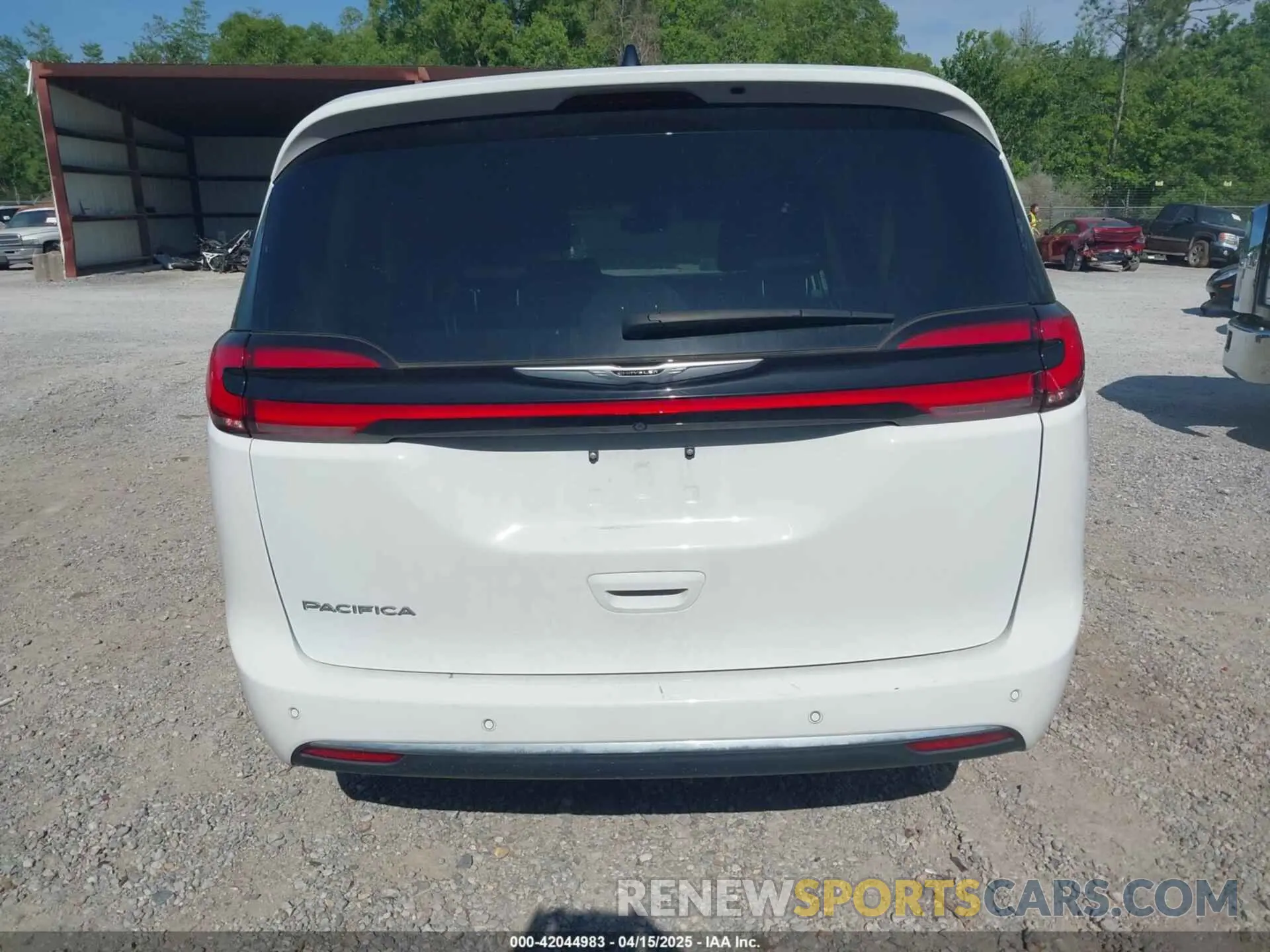 16 Photograph of a damaged car 2C4RC1BG0PR616151 CHRYSLER PACIFICA 2023