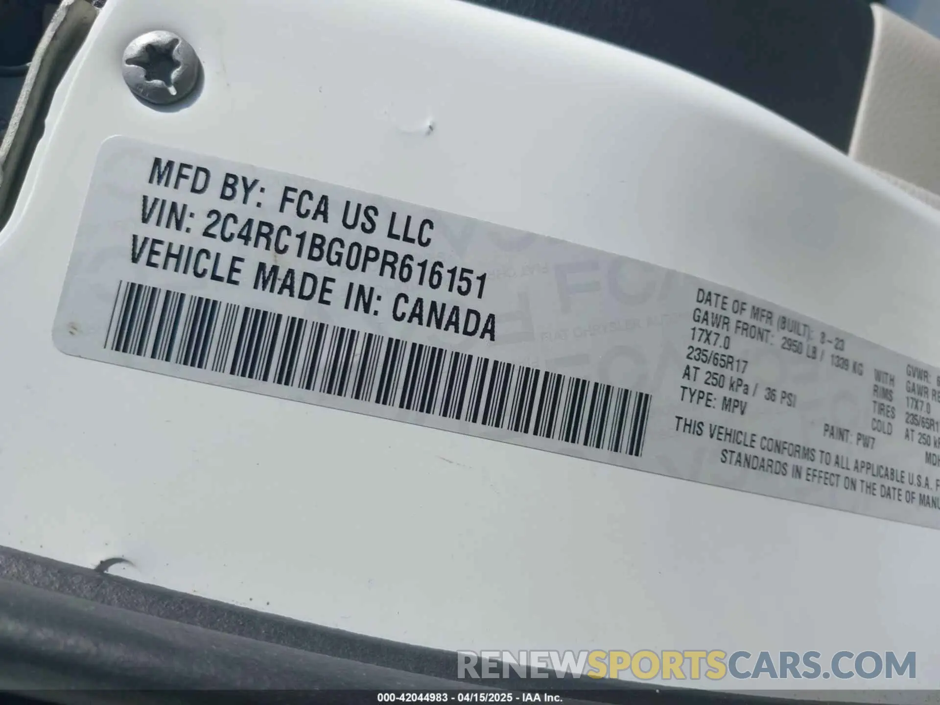 9 Photograph of a damaged car 2C4RC1BG0PR616151 CHRYSLER PACIFICA 2023
