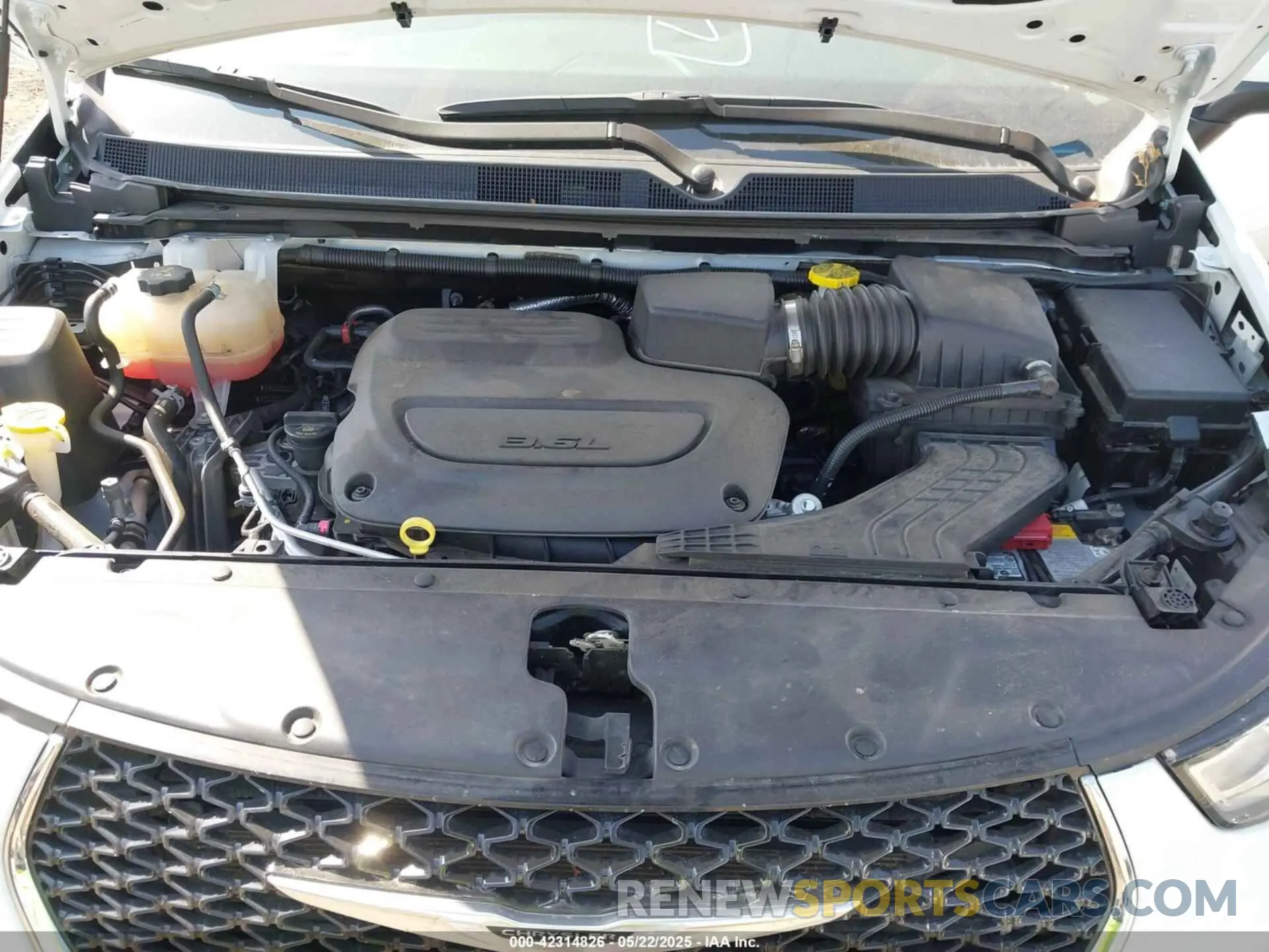 10 Photograph of a damaged car 2C4RC1BG0PR616490 CHRYSLER PACIFICA 2023