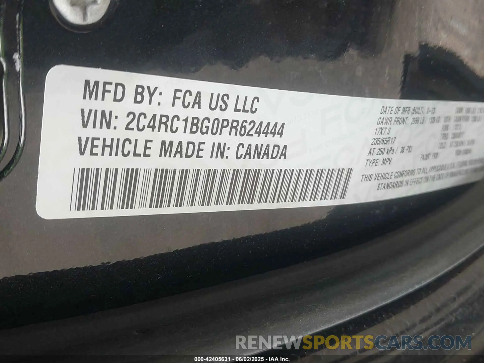 9 Photograph of a damaged car 2C4RC1BG0PR624444 CHRYSLER PACIFICA 2023