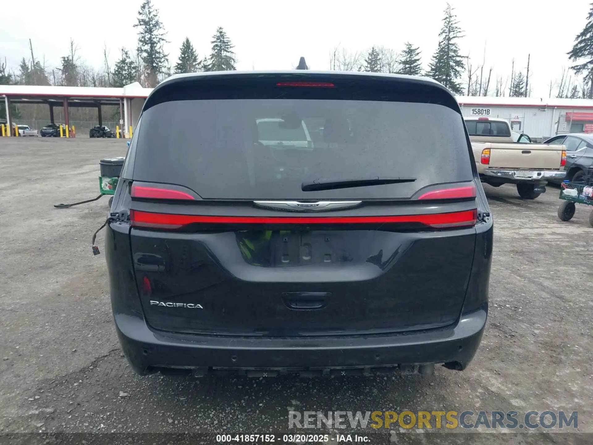 17 Photograph of a damaged car 2C4RC1BG0PR625237 CHRYSLER PACIFICA 2023