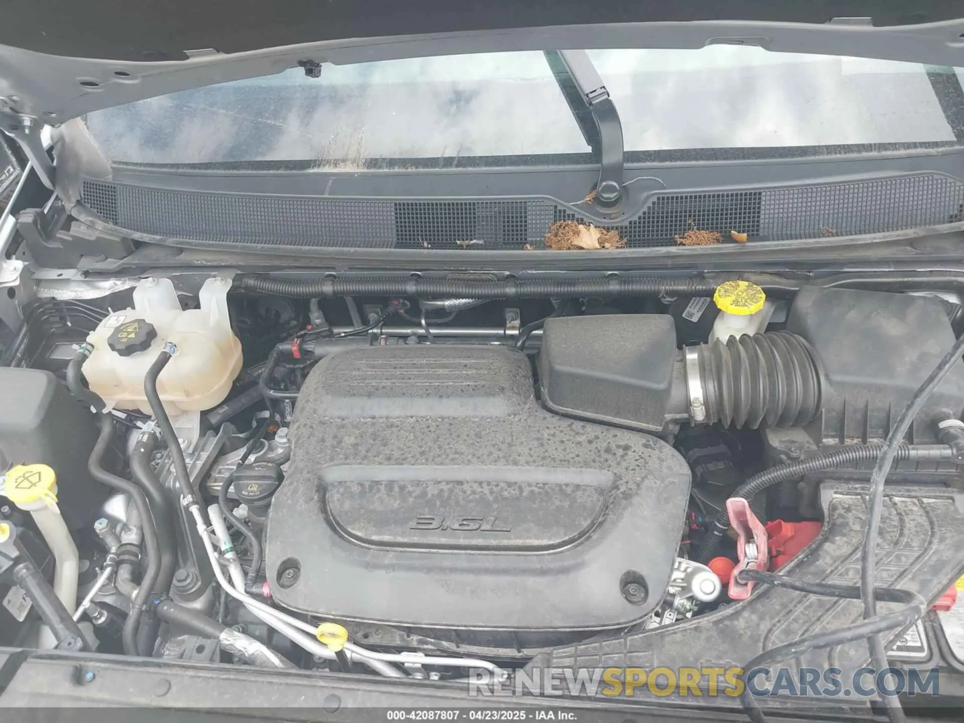 10 Photograph of a damaged car 2C4RC1BG1PR620094 CHRYSLER PACIFICA 2023