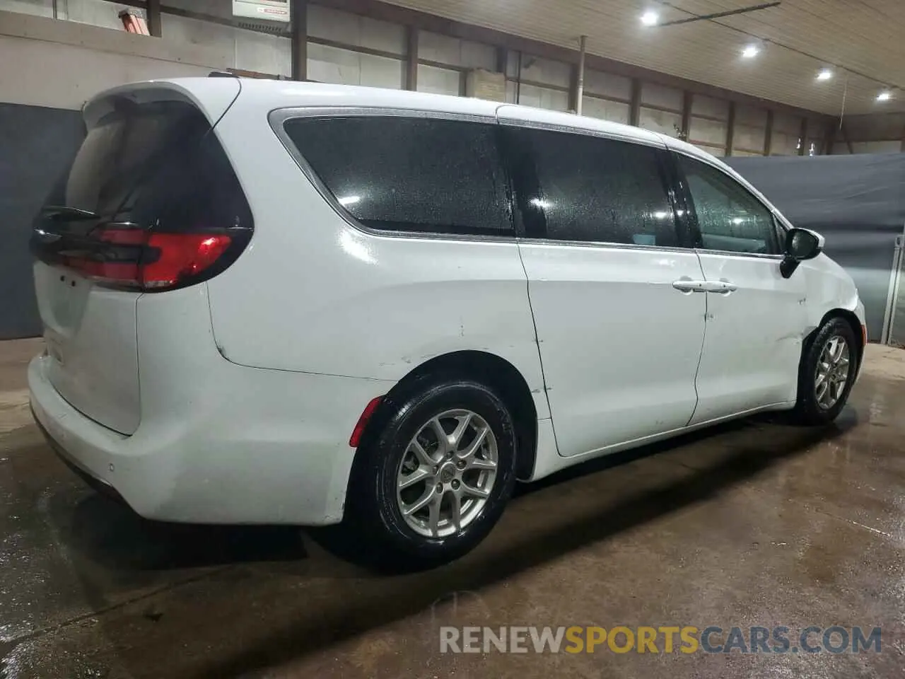 3 Photograph of a damaged car 2C4RC1BG1PR624310 CHRYSLER PACIFICA 2023