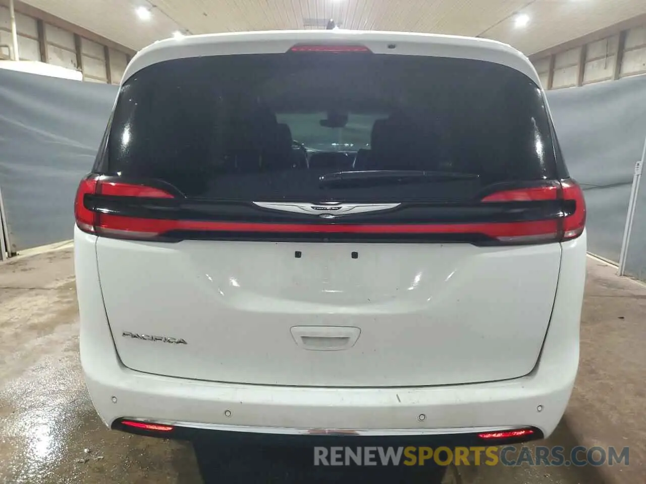 6 Photograph of a damaged car 2C4RC1BG1PR624310 CHRYSLER PACIFICA 2023