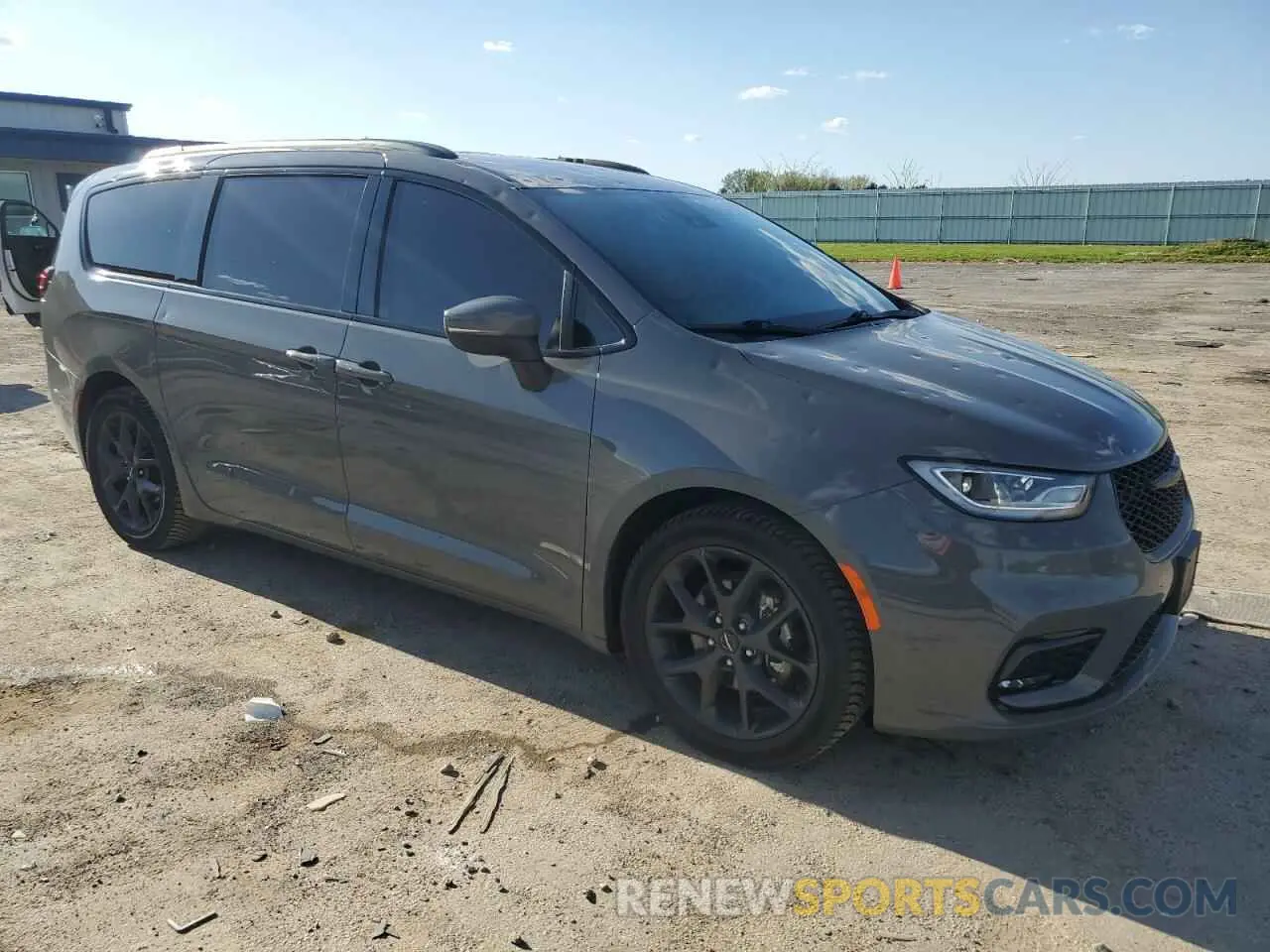 4 Photograph of a damaged car 2C4RC1BG2PR509425 CHRYSLER PACIFICA 2023