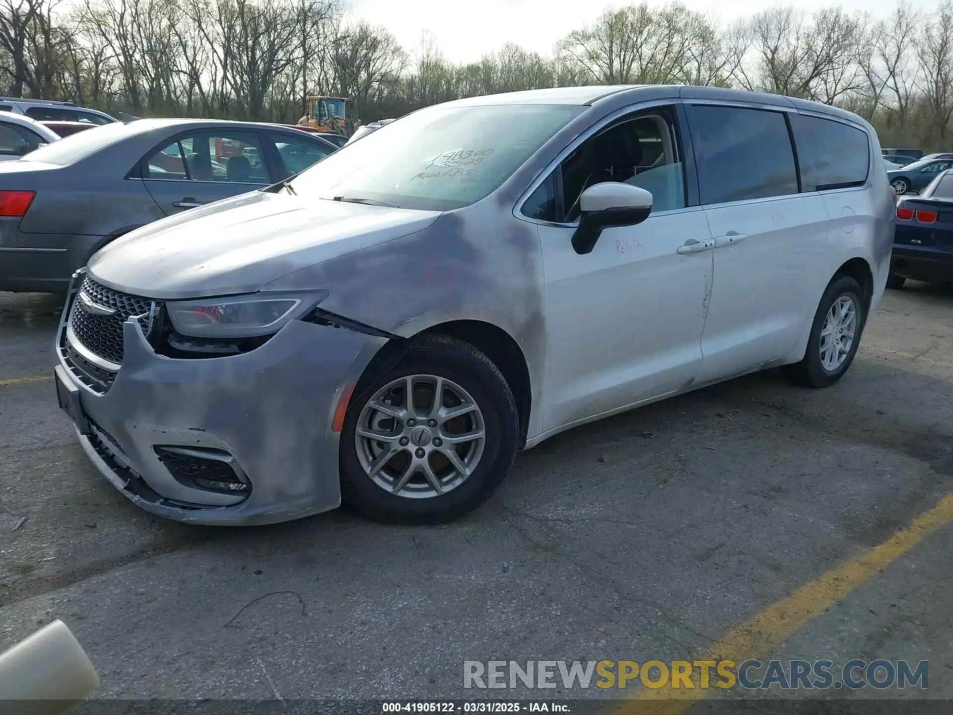2 Photograph of a damaged car 2C4RC1BG2PR559838 CHRYSLER PACIFICA 2023