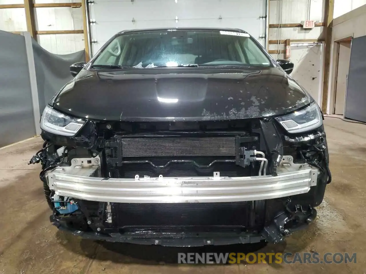 5 Photograph of a damaged car 2C4RC1BG2PR587302 CHRYSLER PACIFICA 2023