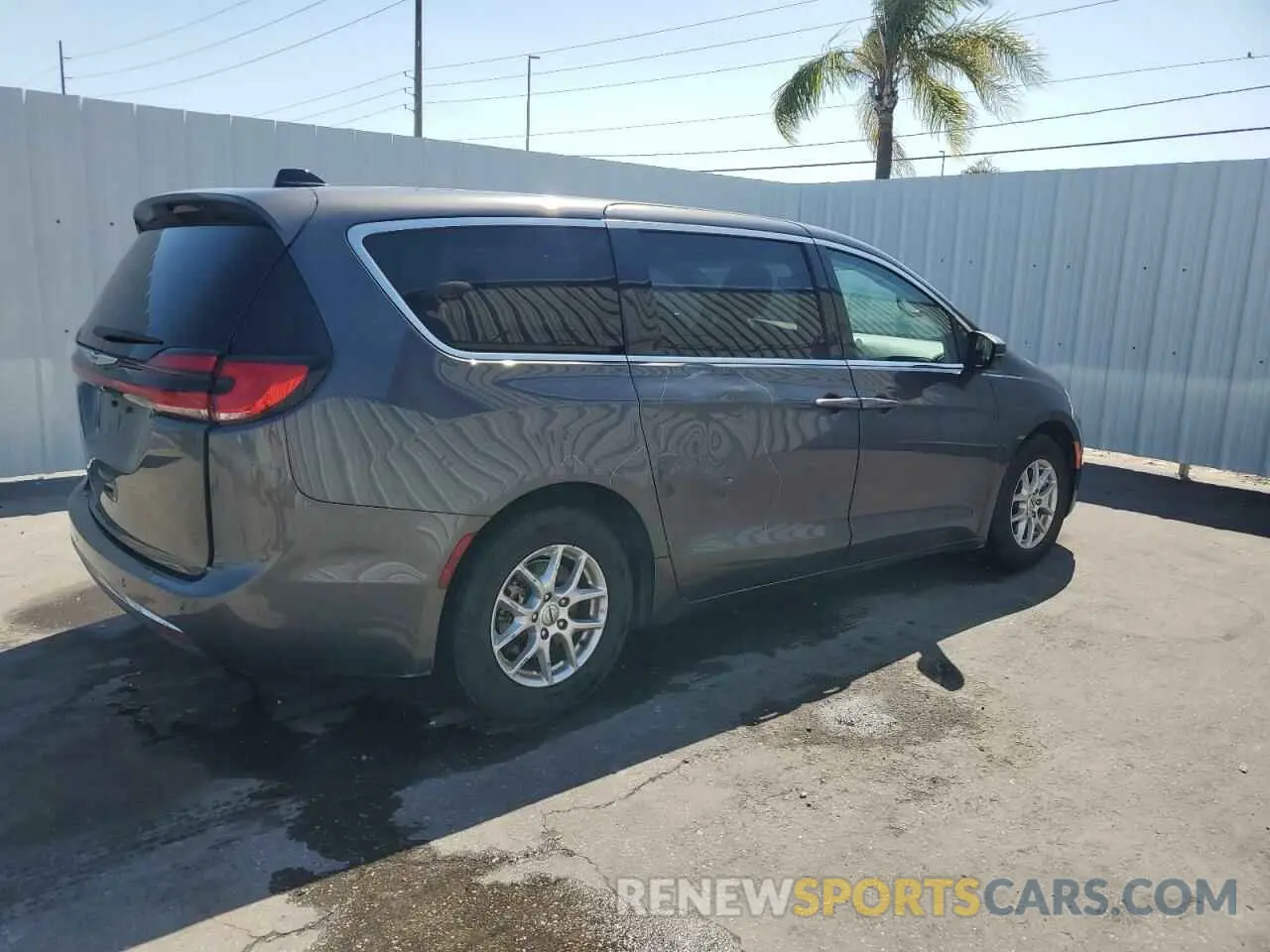 3 Photograph of a damaged car 2C4RC1BG2PR601120 CHRYSLER PACIFICA 2023