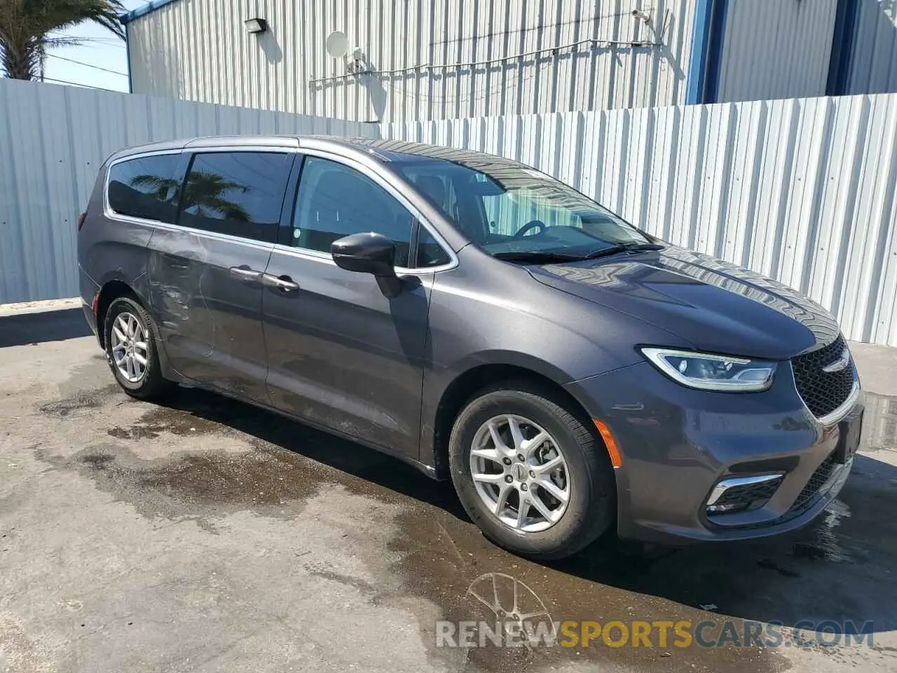4 Photograph of a damaged car 2C4RC1BG2PR601120 CHRYSLER PACIFICA 2023