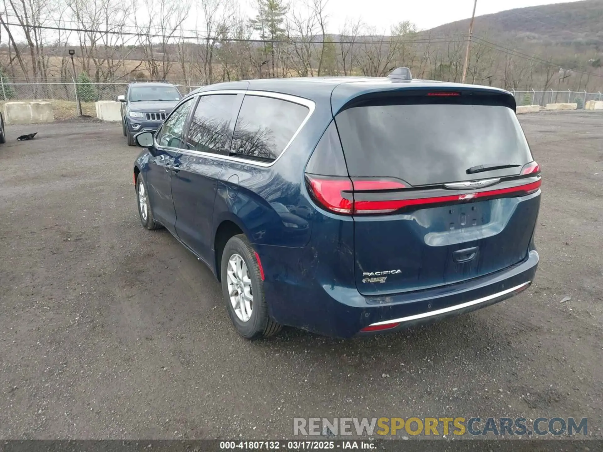 3 Photograph of a damaged car 2C4RC1BG3PR508168 CHRYSLER PACIFICA 2023