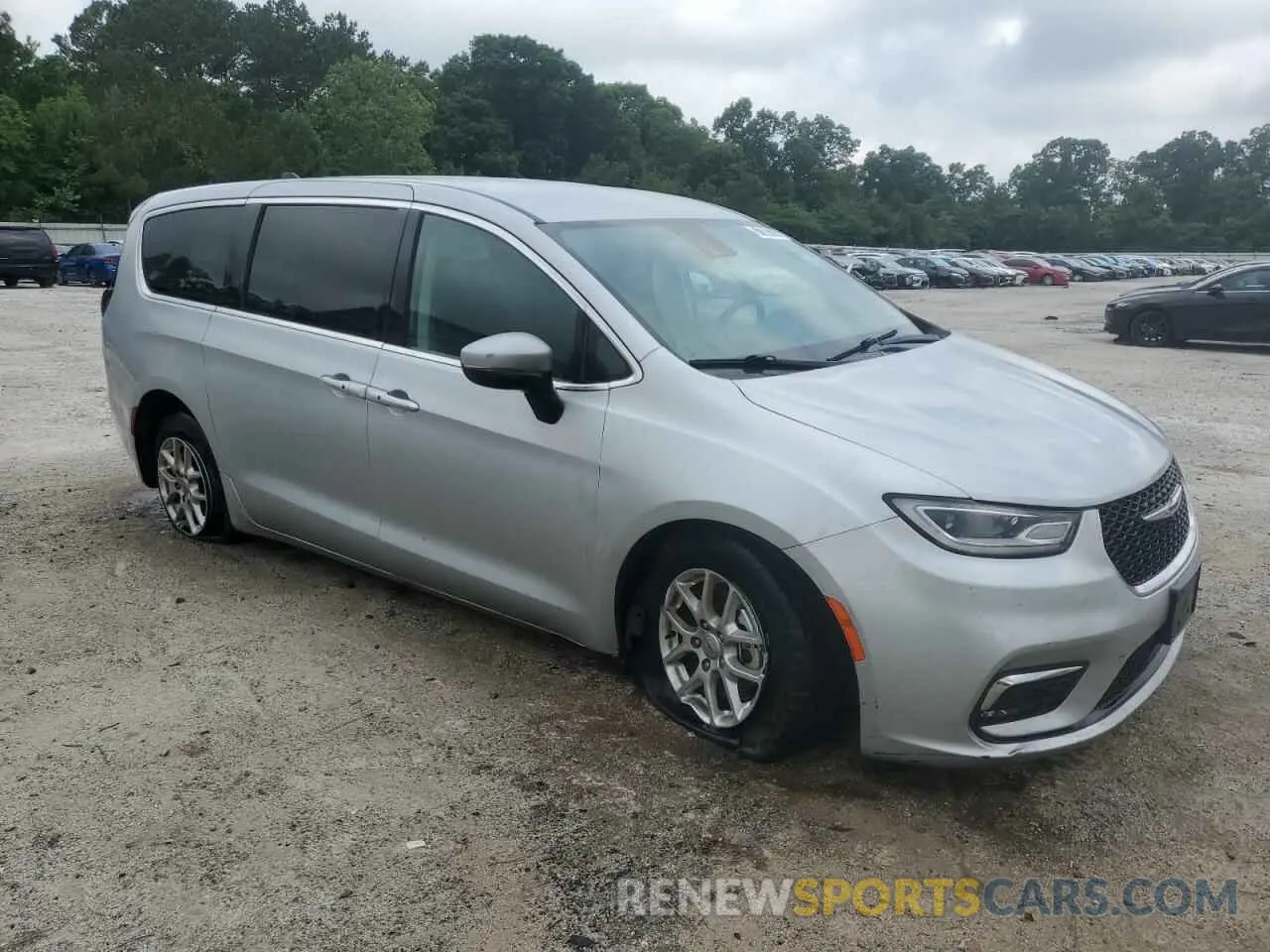4 Photograph of a damaged car 2C4RC1BG3PR560206 CHRYSLER PACIFICA 2023