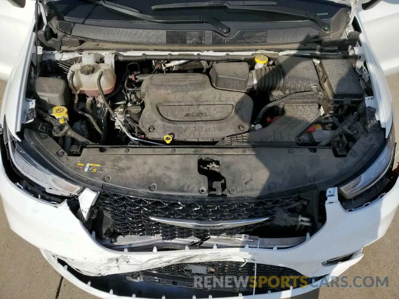12 Photograph of a damaged car 2C4RC1BG3PR577491 CHRYSLER PACIFICA 2023