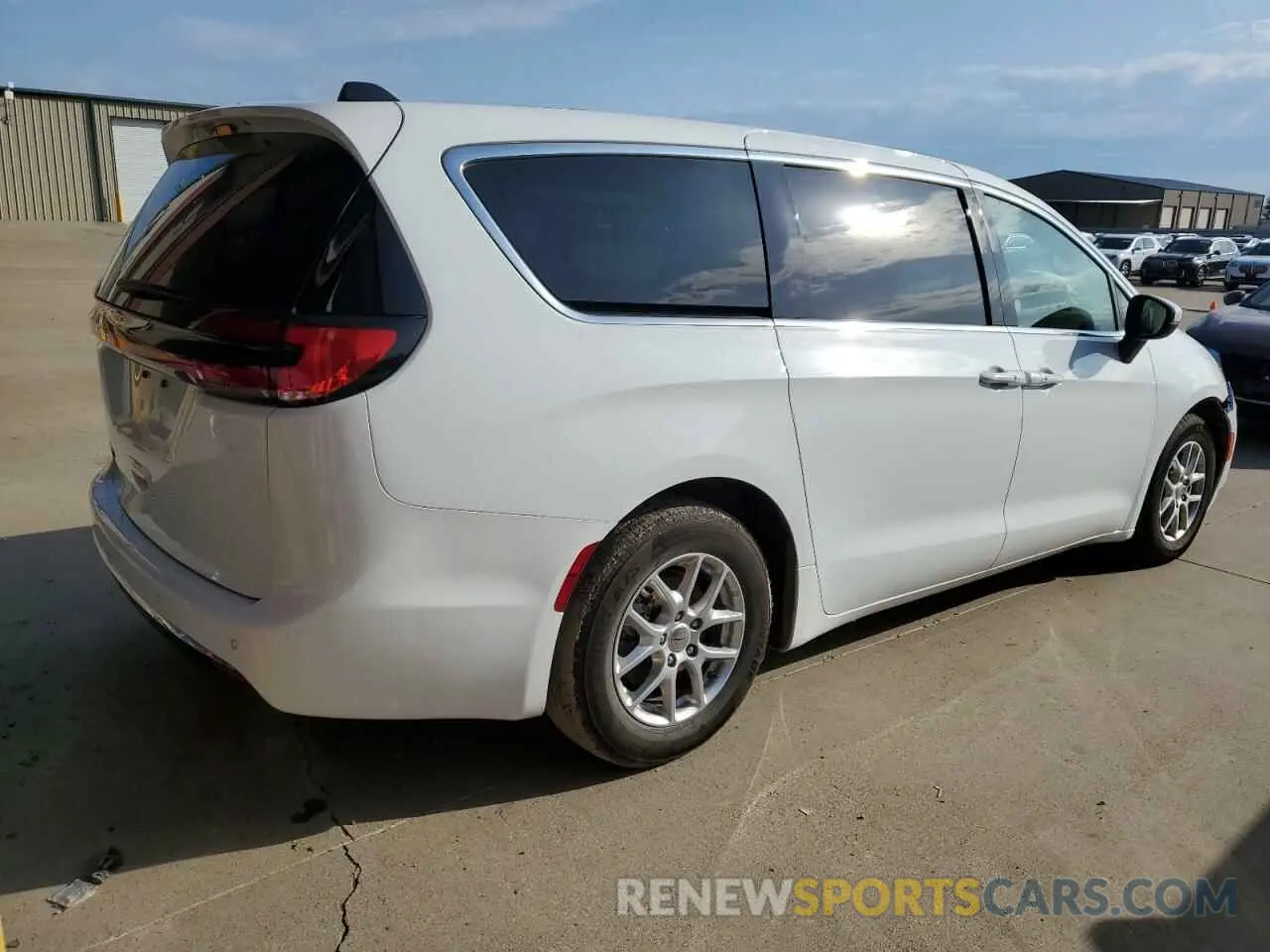3 Photograph of a damaged car 2C4RC1BG3PR577491 CHRYSLER PACIFICA 2023