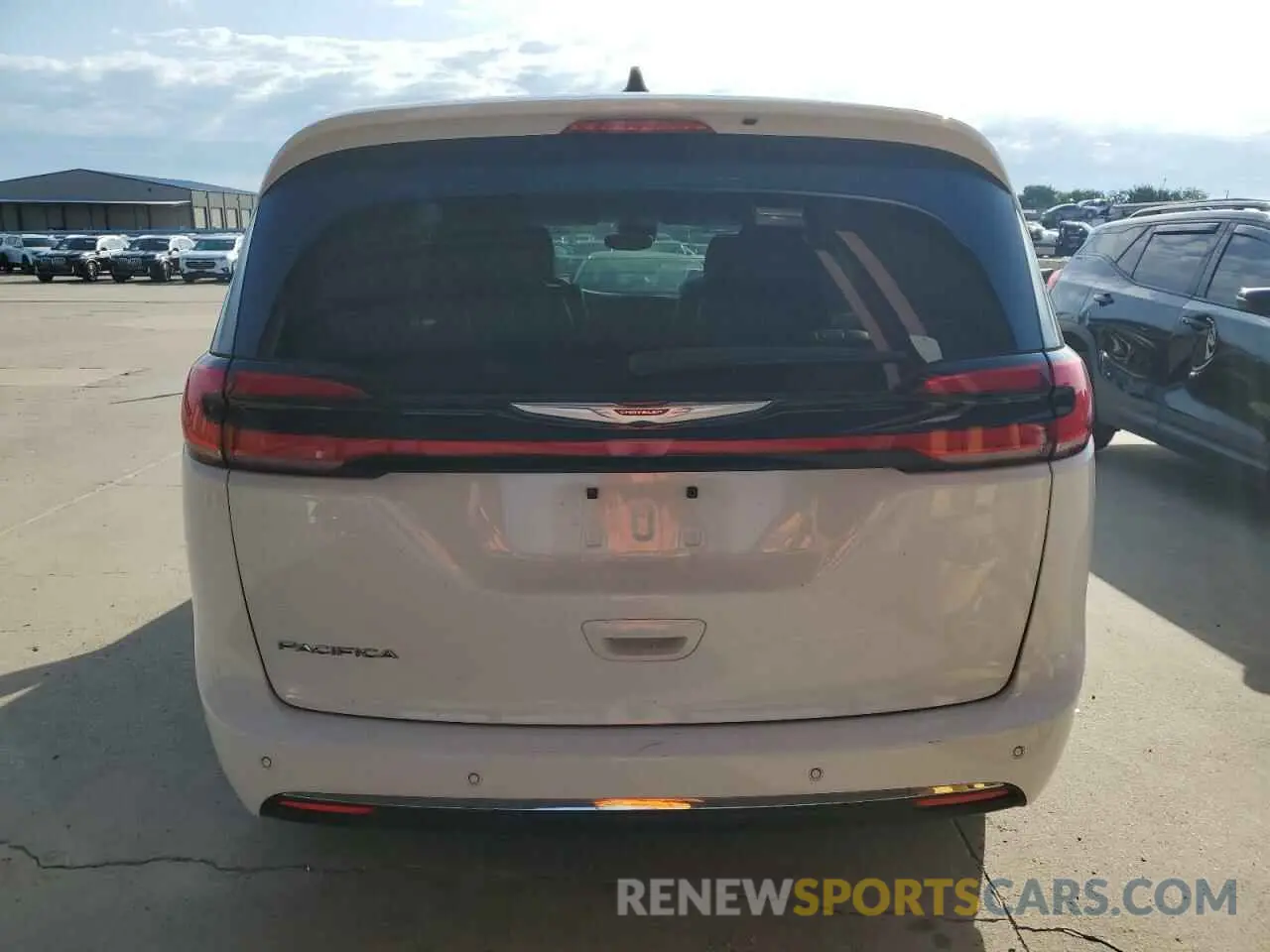 6 Photograph of a damaged car 2C4RC1BG3PR577491 CHRYSLER PACIFICA 2023