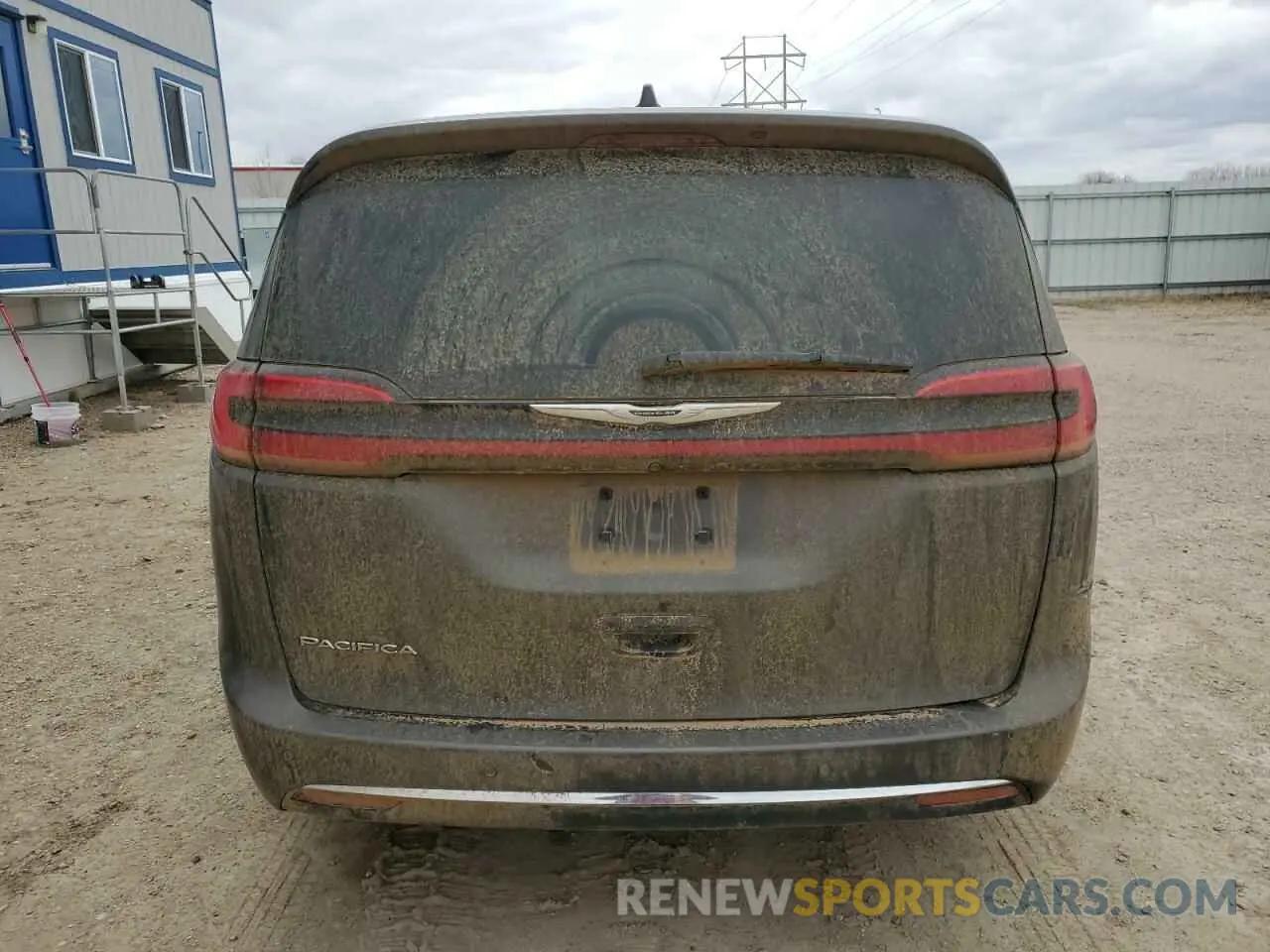 6 Photograph of a damaged car 2C4RC1BG3PR581895 CHRYSLER PACIFICA 2023