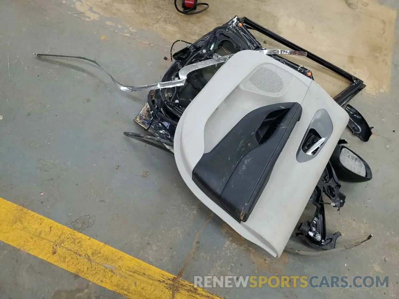 13 Photograph of a damaged car 2C4RC1BG3PR582271 CHRYSLER PACIFICA 2023
