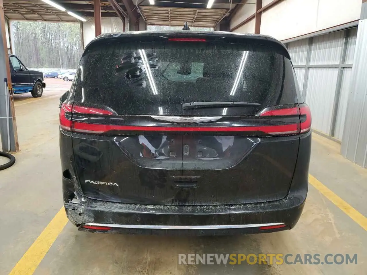 6 Photograph of a damaged car 2C4RC1BG3PR582271 CHRYSLER PACIFICA 2023