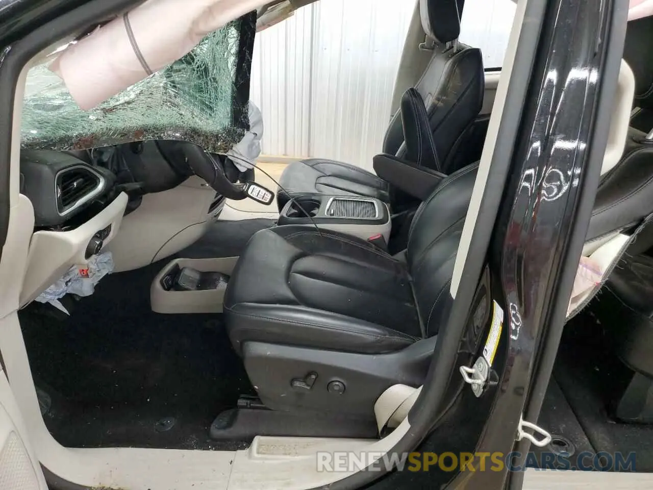 7 Photograph of a damaged car 2C4RC1BG3PR582271 CHRYSLER PACIFICA 2023