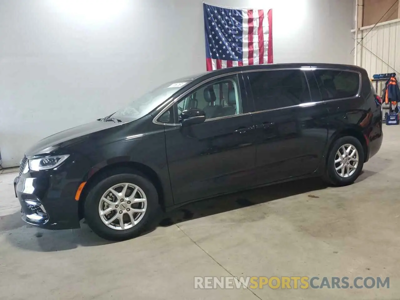 1 Photograph of a damaged car 2C4RC1BG3PR627824 CHRYSLER PACIFICA 2023