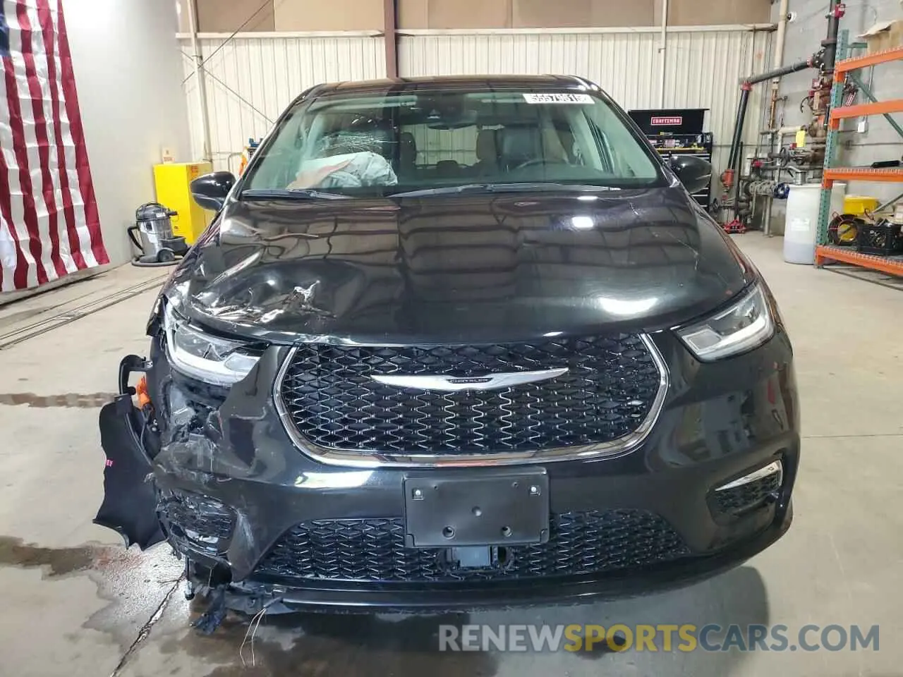 5 Photograph of a damaged car 2C4RC1BG3PR627824 CHRYSLER PACIFICA 2023